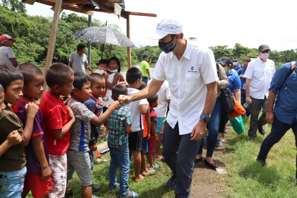 Gira Juan Melillo por comarca Emberá Wounaan
