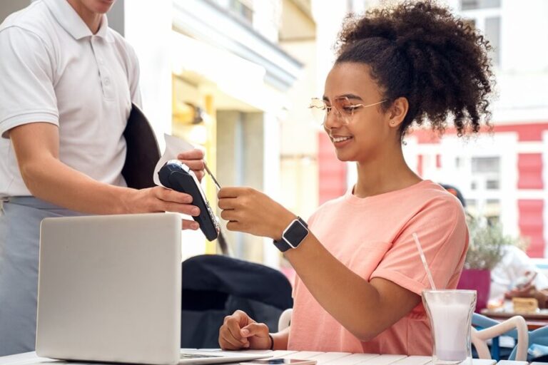 Pagando en Punto de Venta (POS)