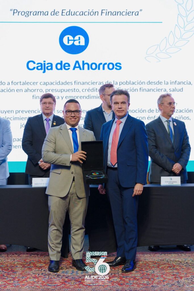 Caja de Ahorros recibe Premio ALIDE 2026